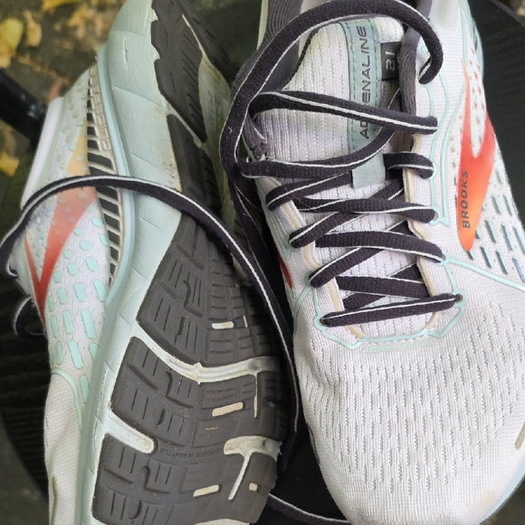 Brooks Women's Athletic Shoes - White and Coral - Picture 7 of 9